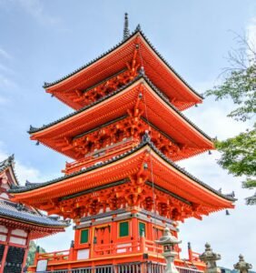 Read more about the article Tokyo Beyond the Tourist Traps: 10 Budget-Friendly Ways to Experience the City Like a Local